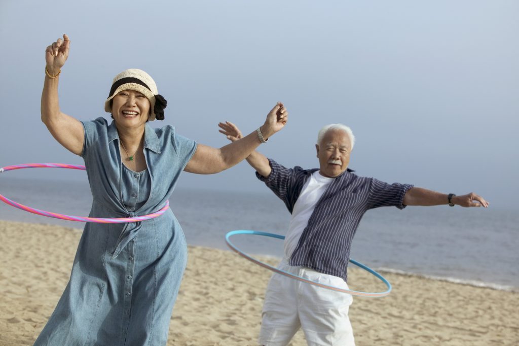 Revisit that photo of you hula hooping on the beach, decades later | Motif